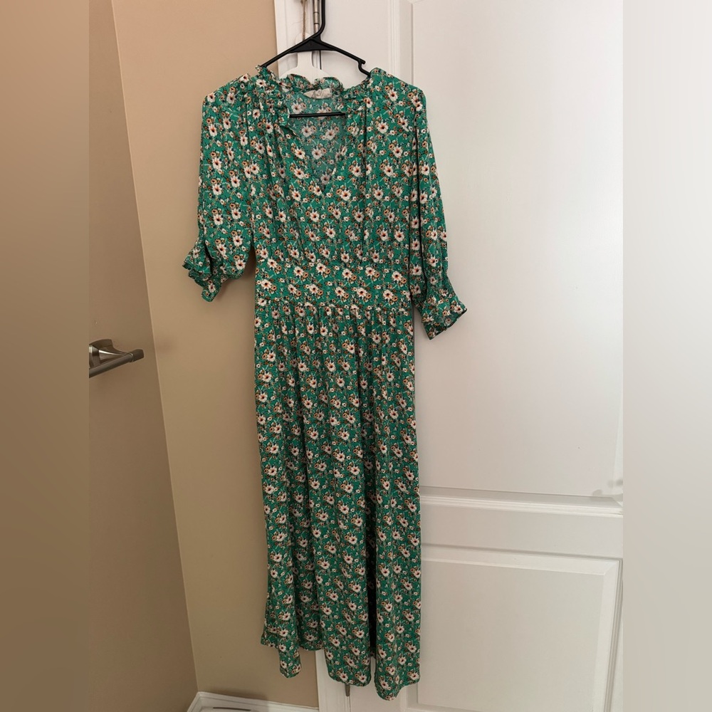 MELLODAY Green Floral Long Sleeve Dress